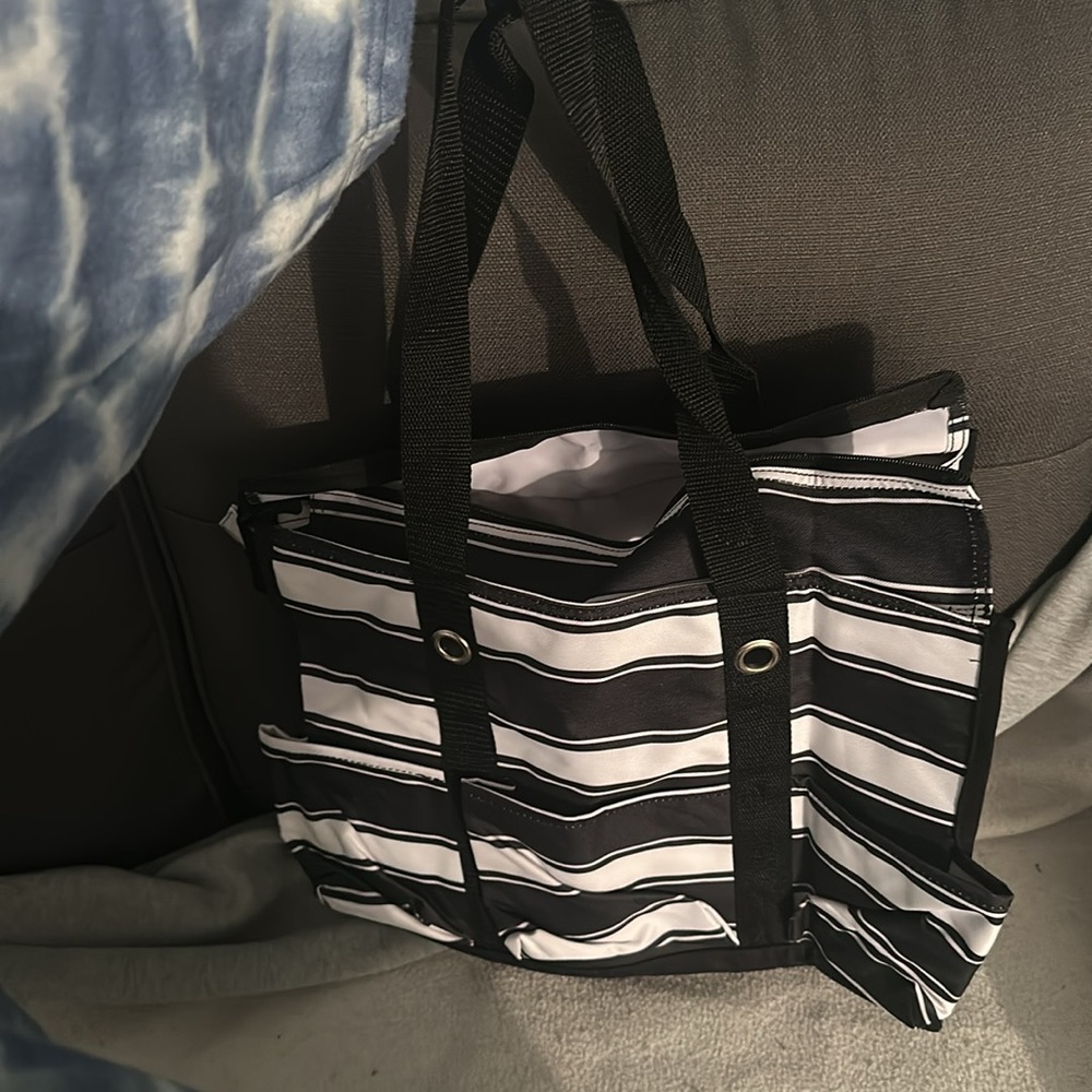 Thirty One zip top organizing utility tote